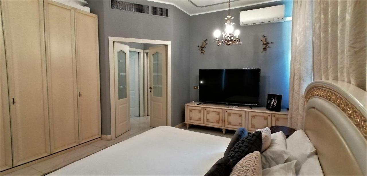 Mercanti Apts Via Passarella Milan Bagian luar foto